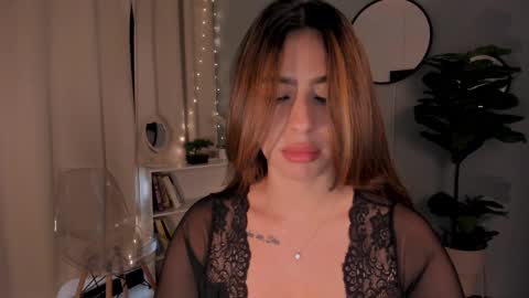 Lia online show from September 26, 2025, 12:31 pm