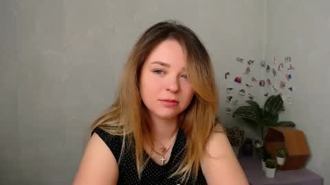 Snapshot of liaralime_ chatting on April 21, 2026, 6:52 am Liara online show from April 21, 2026, 6:52 am