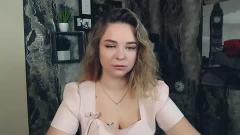 Liara online show from July 15, 2026, 6:07 am