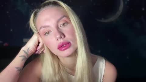 Snapshot of liasherrod chatting on October 20, 2025, 7:20 am Anni online show from October 20, 2025, 7:20 am