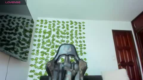 Snapshot of liat_vega chatting on July 20, 2026, 3:14 pm Lyath Vega online show from July 20, 2026, 3:14 pm
