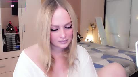 Snapshot of libby_nora chatting on January 12, 2026, 11:37 am Libby online show from January 12, 2026, 11:37 am