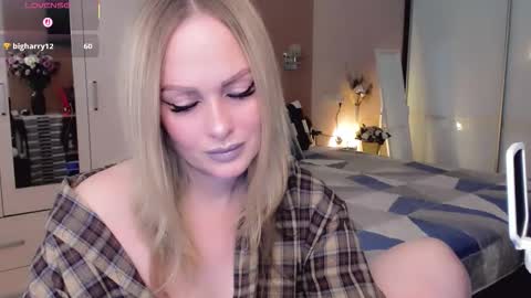 Snapshot of libby_nora chatting on January 13, 2026, 11:04 am Libby online show from January 13, 2026, 11:04 am