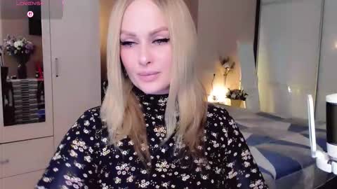 Snapshot of libby_nora chatting on January 15, 2026, 10:42 am Libby online show from January 15, 2026, 10:42 am