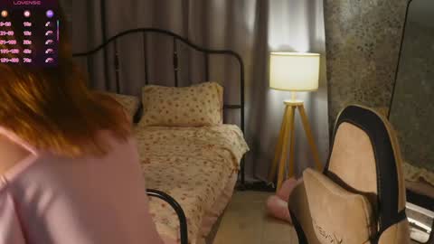 Elena online show from September 12, 2025, 11:26 pm