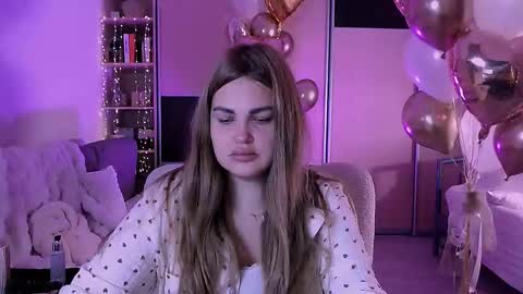 Snapshot of libra_mia chatting on October 6, 2025, 3:15 am libra_mia online show from October 6, 2025, 3:15 am