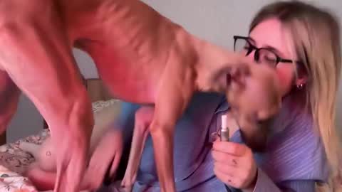 librelover online show from November 3, 2025, 10:21 pm