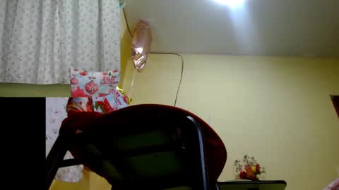Snapshot of licenciada_ann chatting on December 17, 2024, 3:17 am Milf Ann Latina online show from December 17, 2024, 3:17 am