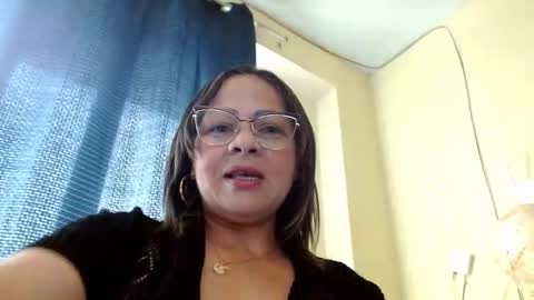 Snapshot of licenciada_ann chatting on January 11, 2025, 2:36 pm Milf Ann Latina online show from January 11, 2025, 2:36 pm