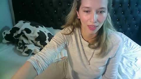 licethf00x online show from September 12, 2025, 9:04 pm