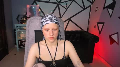 Hey My name is Lida online show from July 7, 2026, 9:13 am