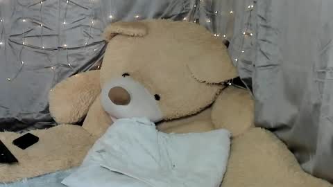 LidiaPotter online show from March 27, 2026, 5:45 pm