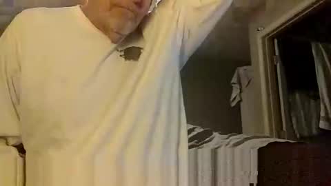 Snapshot of lie2ne chatting on November 18, 2025, 2:50 am lie2ne online show from November 18, 2025, 2:50 am