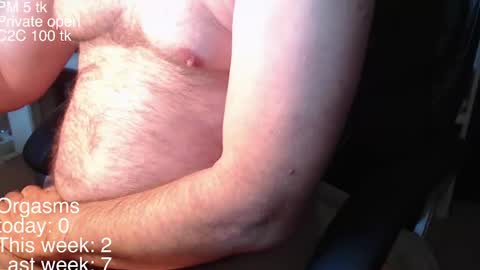 liebestool8 online show from December 3, 2024, 5:45 pm