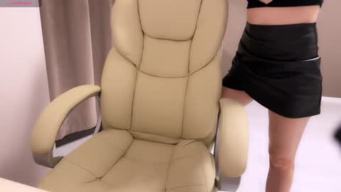 FIND ME HERE MY NICKNAME hustleeerr online show from January 2, 2025, 7:40 pm