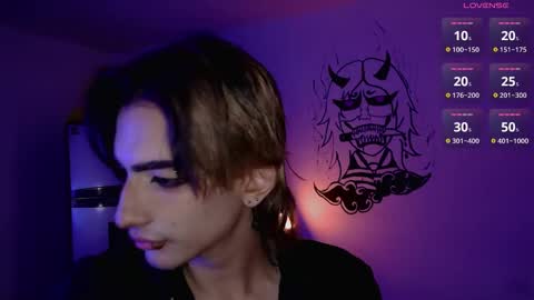 Ezio online show from March 2, 2025, 8:50 pm