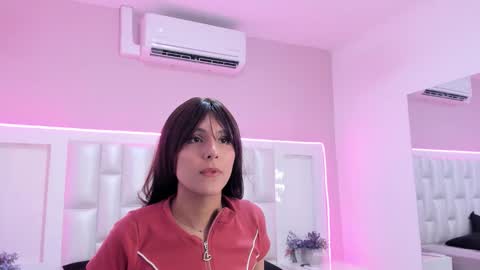 Lia  online show from April 4, 2026, 5:21 pm