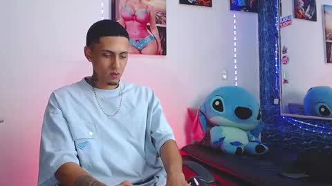 Snapshot of liiaam_lee_ chatting on October 30, 2025, 2:29 pm Daniel online show from October 30, 2025, 2:29 pm