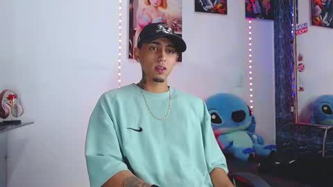 Snapshot of liiaam_lee_ chatting on November 7, 2025, 11:54 am Daniel online show from November 7, 2025, 11:54 am