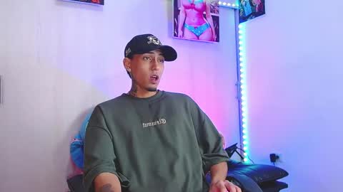 Snapshot of liiaam_lee_ chatting on November 15, 2025, 12:02 pm Daniel online show from November 15, 2025, 12:02 pm