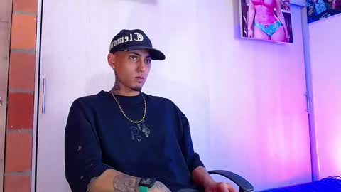 Snapshot of liiaam_lee_ chatting on November 20, 2025, 3:01 pm Daniel online show from November 20, 2025, 3:01 pm