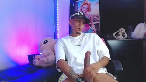 Snapshot of liiaam_lee_ chatting on November 30, 2025, 12:03 am Daniel online show from November 30, 2025, 12:03 am