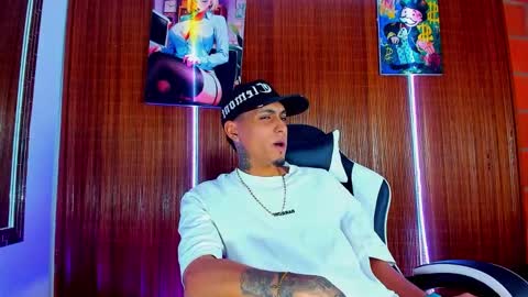 Snapshot of liiaam_lee_ chatting on February 5, 2026, 9:30 pm Daniel online show from February 5, 2026, 9:30 pm