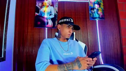 Snapshot of liiaam_lee_ chatting on February 6, 2026, 9:29 pm Daniel online show from February 6, 2026, 9:29 pm