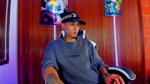 Snapshot of liiaam_lee_ chatting on February 8, 2026, 6:11 pm Daniel online show from February 8, 2026, 6:11 pm