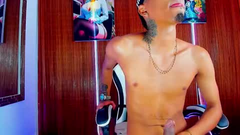 Snapshot of liiaam_lee_ chatting on February 17, 2026, 3:29 pm Daniel online show from February 17, 2026, 3:29 pm