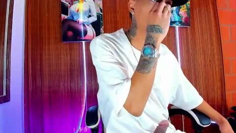 Snapshot of liiaam_lee_ chatting on February 18, 2026, 6:48 pm Daniel online show from February 18, 2026, 6:48 pm