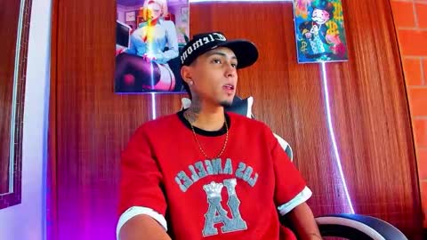 Snapshot of liiaam_lee_ chatting on February 22, 2026, 3:43 pm Daniel online show from February 22, 2026, 3:43 pm