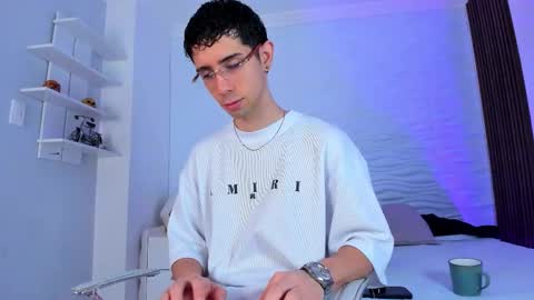 Snapshot of liiamhudson_ chatting on September 27, 2025, 6:13 pm L I I A M online show from September 27, 2025, 6:13 pm