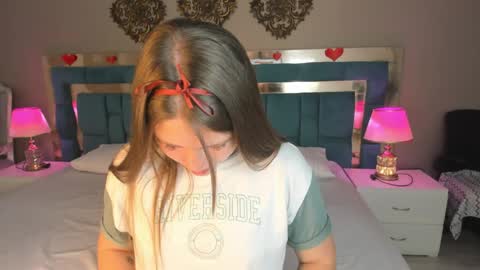 Lia online show from April 2, 2026, 3:48 am