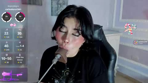Snapshot of liily_hot chatting on September 17, 2025, 10:55 pm LIILY online show from September 17, 2025, 10:55 pm
