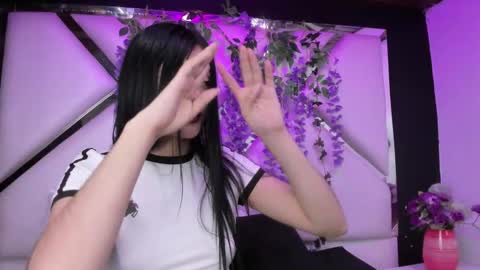 Snapshot of liinzy_rouse chatting on February 10, 2026, 3:05 pm Brittany online show from February 10, 2026, 3:05 pm