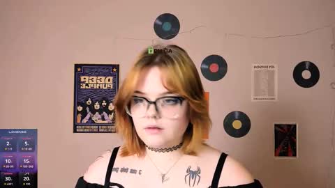 Snapshot of lika_pop chatting on November 16, 2025, 9:48 am lika_pop online show from November 16, 2025, 9:48 am