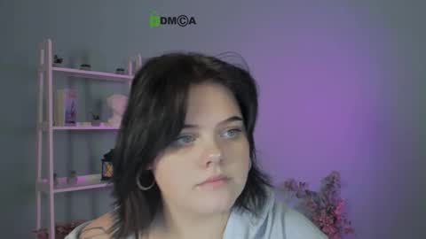 Snapshot of lika_pop chatting on February 4, 2026, 8:25 pm lika_pop online show from February 4, 2026, 8:25 pm