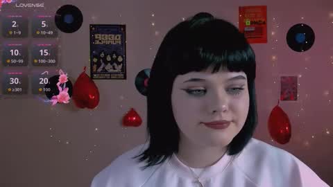 Snapshot of lika_pop chatting on February 17, 2026, 8:37 pm lika_pop online show from February 17, 2026, 8:37 pm