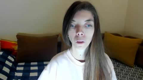 Snapshot of likaaliston chatting on December 19, 2025, 8:43 am likaaliston online show from December 19, 2025, 8:43 am