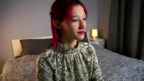 Emi online show from November 13, 2025, 11:20 am