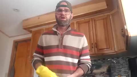 Snapshot of likedoingit69 chatting on December 2, 2025, 2:23 pm St pierre online show from December 2, 2025, 2:23 pm