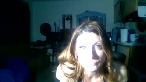 Snapshot of likerightnow chatting on March 15, 2026, 10:43 am likerightnow online show from March 15, 2026, 10:43 am