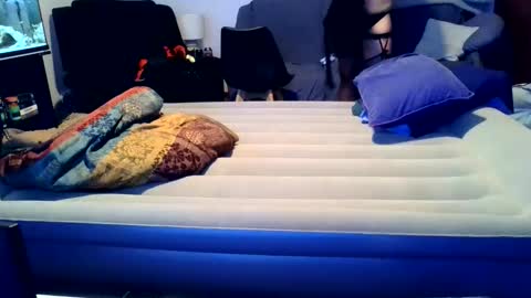 likthat121 online show from April 6, 2026, 7:31 am