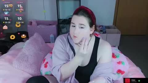 Snapshot of lil_alison_heart chatting on January 10, 2026, 2:19 pm Lil Alison Heart online show from January 10, 2026, 2:19 pm