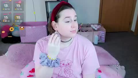 Snapshot of lil_alison_heart chatting on March 7, 2026, 2:58 pm Lil Alison Heart online show from March 7, 2026, 2:58 pm