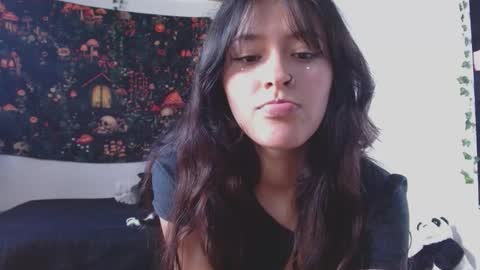 Snapshot of lil_angel7 chatting on October 14, 2025, 7:14 pm lil angel7 online show from October 14, 2025, 7:14 pm