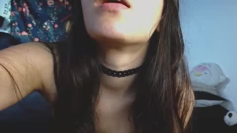 Snapshot of lil_angel7 chatting on October 22, 2025, 7:24 pm lil angel7 online show from October 22, 2025, 7:24 pm