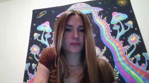 Snapshot of lil_bit_midnightmuse chatting on October 16, 2025, 8:15 am lil_bit_midnightmuse online show from October 16, 2025, 8:15 am