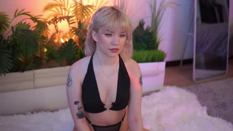 Snapshot of lil_chery chatting on September 27, 2025, 8:08 am lil_chery online show from September 27, 2025, 8:08 am
